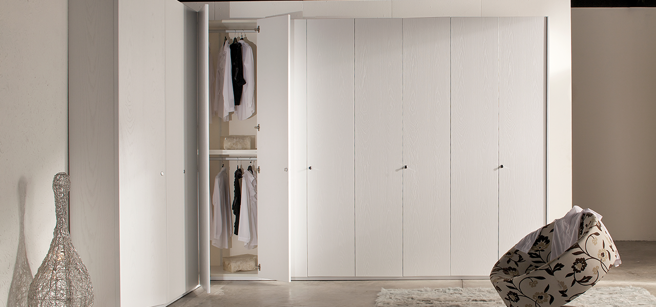 Closet de pared completa piso a techo — Maga Kitchen